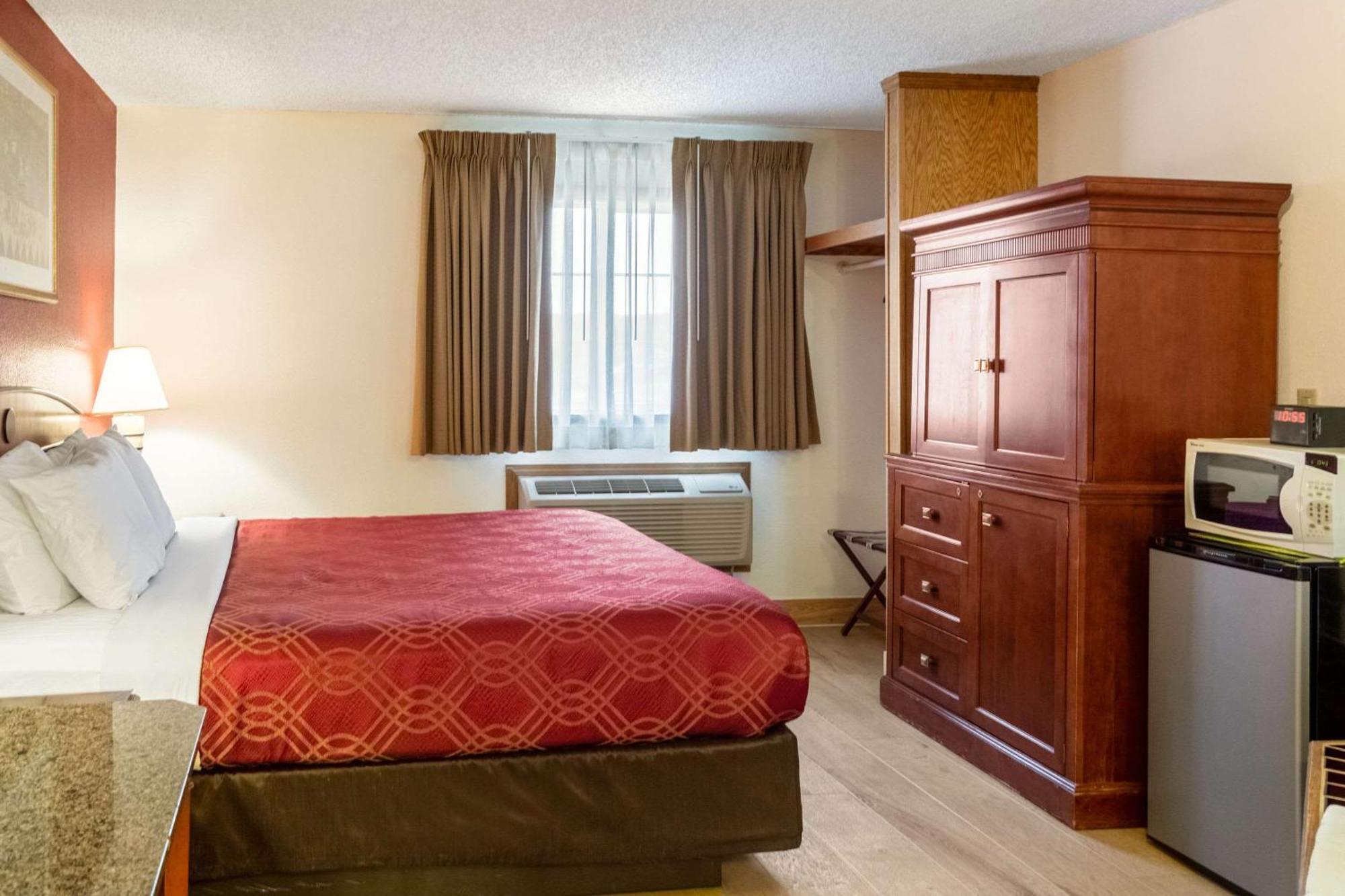 Econo Lodge Inn & Suites Madras Kültér fotó