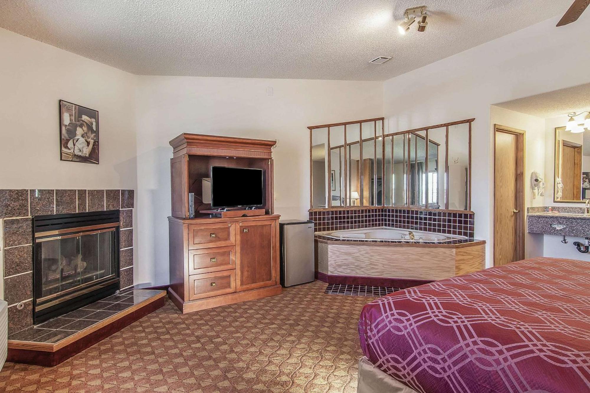 Econo Lodge Inn & Suites Madras Kültér fotó