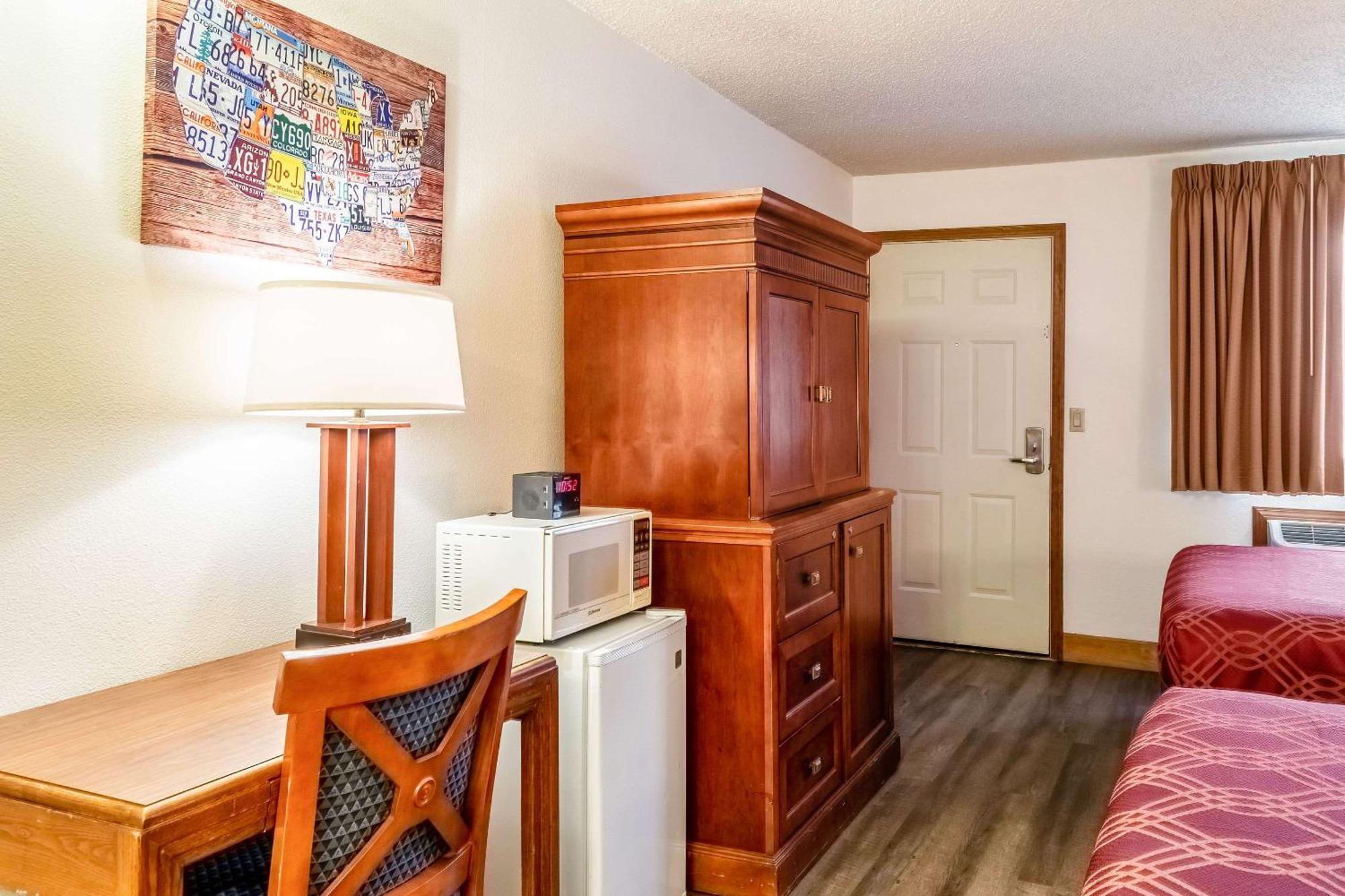 Econo Lodge Inn & Suites Madras Kültér fotó