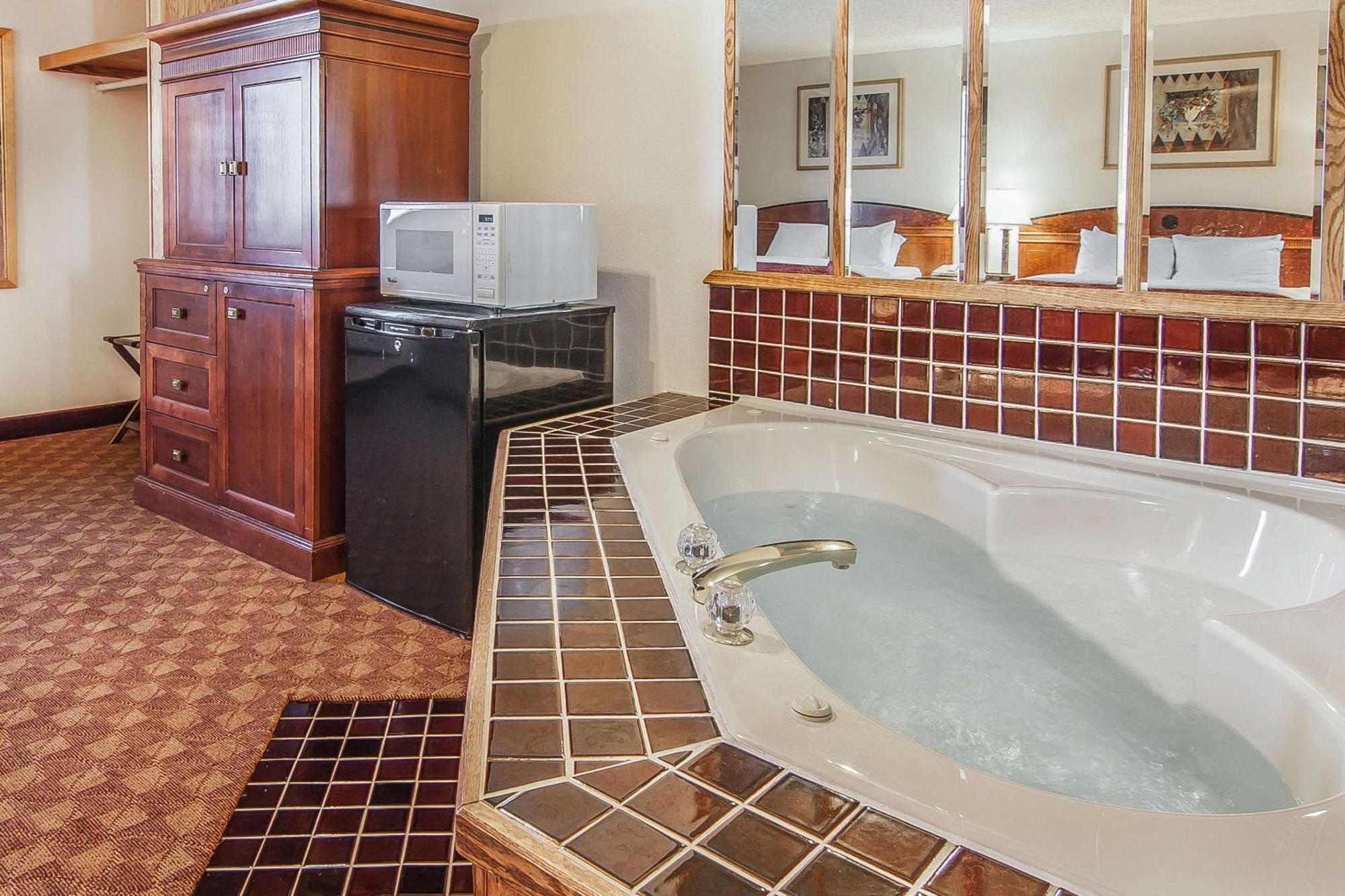 Econo Lodge Inn & Suites Madras Kültér fotó