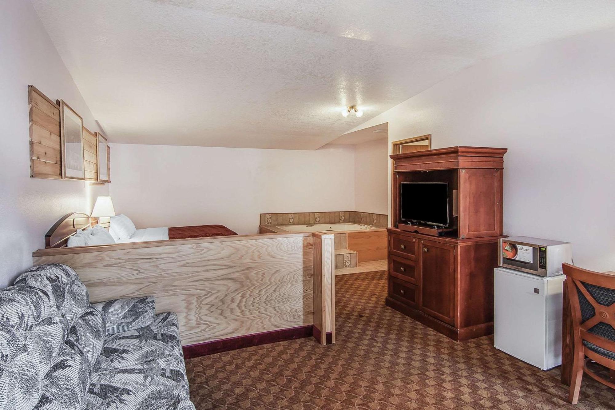 Econo Lodge Inn & Suites Madras Kültér fotó