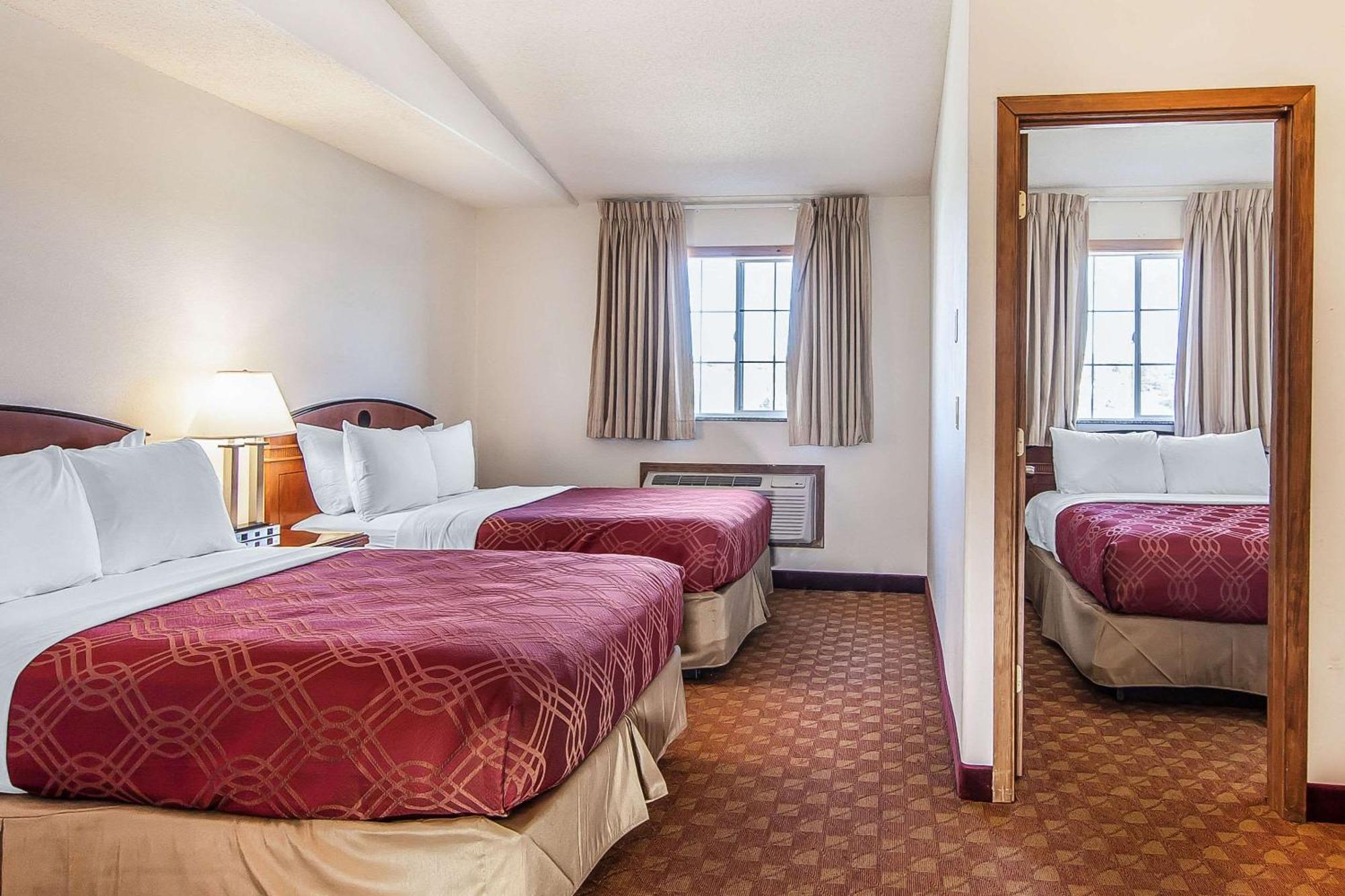 Econo Lodge Inn & Suites Madras Kültér fotó