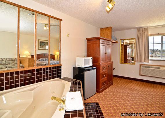 Econo Lodge Inn & Suites Madras Szoba fotó